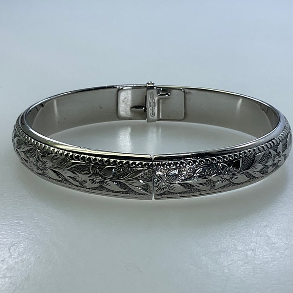 Vintage Whiting Davis 7.5” Bracelet Silver Toned Hinged With Flowers Used