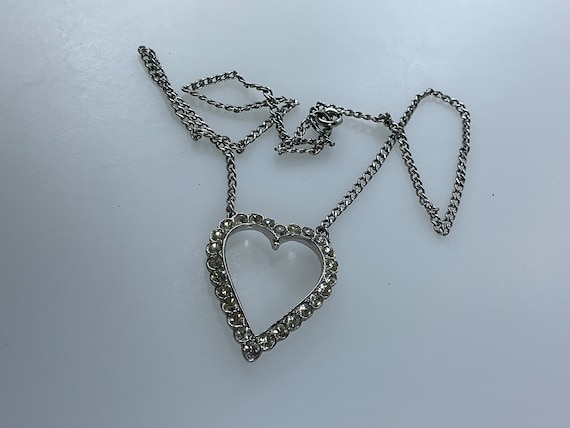 Vintage 16” Necklace Silver Toned Heart With Clea… - image 1