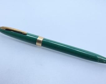 Vintage Green Sheaffer Fountain Pen 14k Nib As Is Untested Used