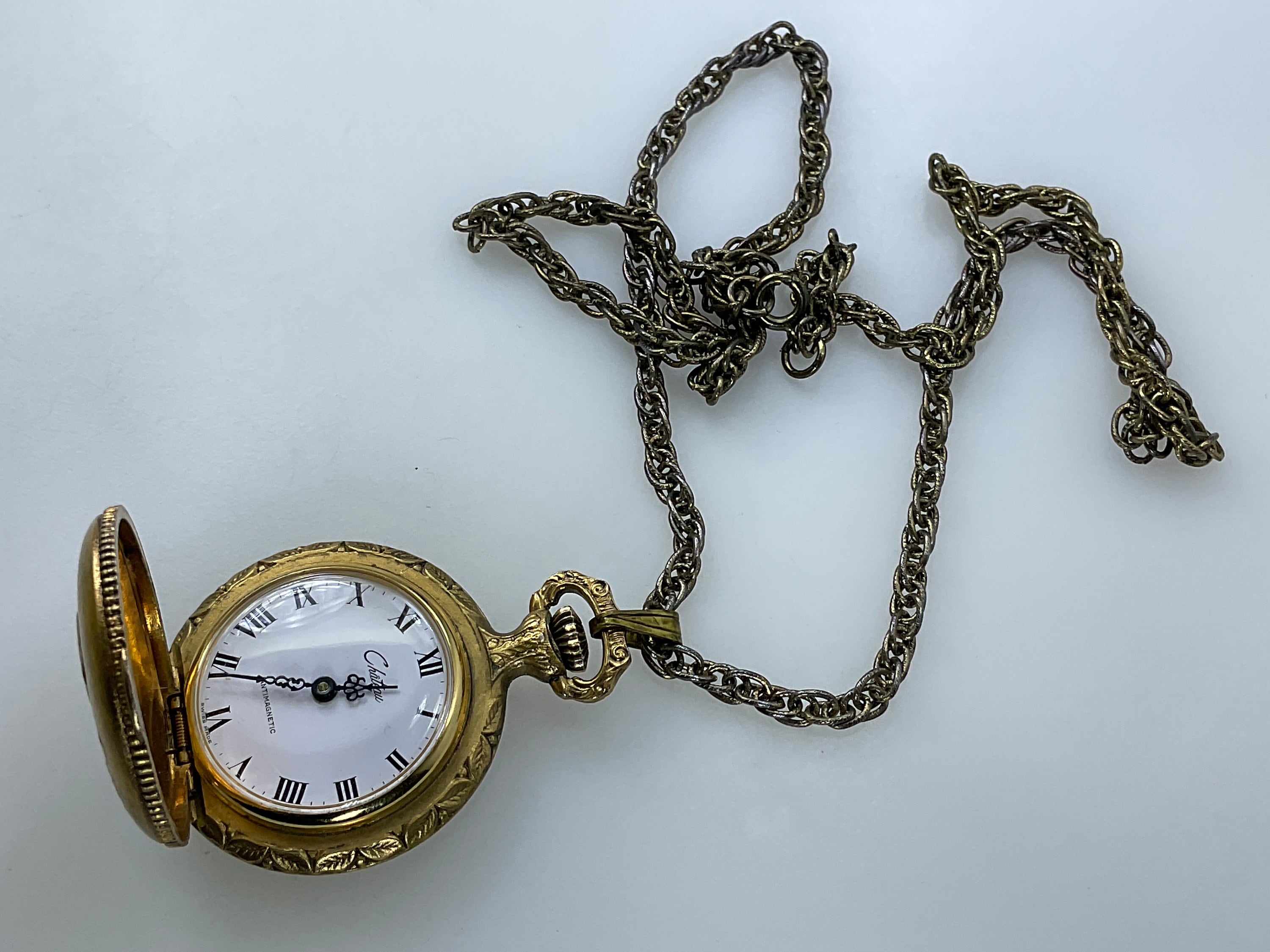 Chateau pocket clearance watch