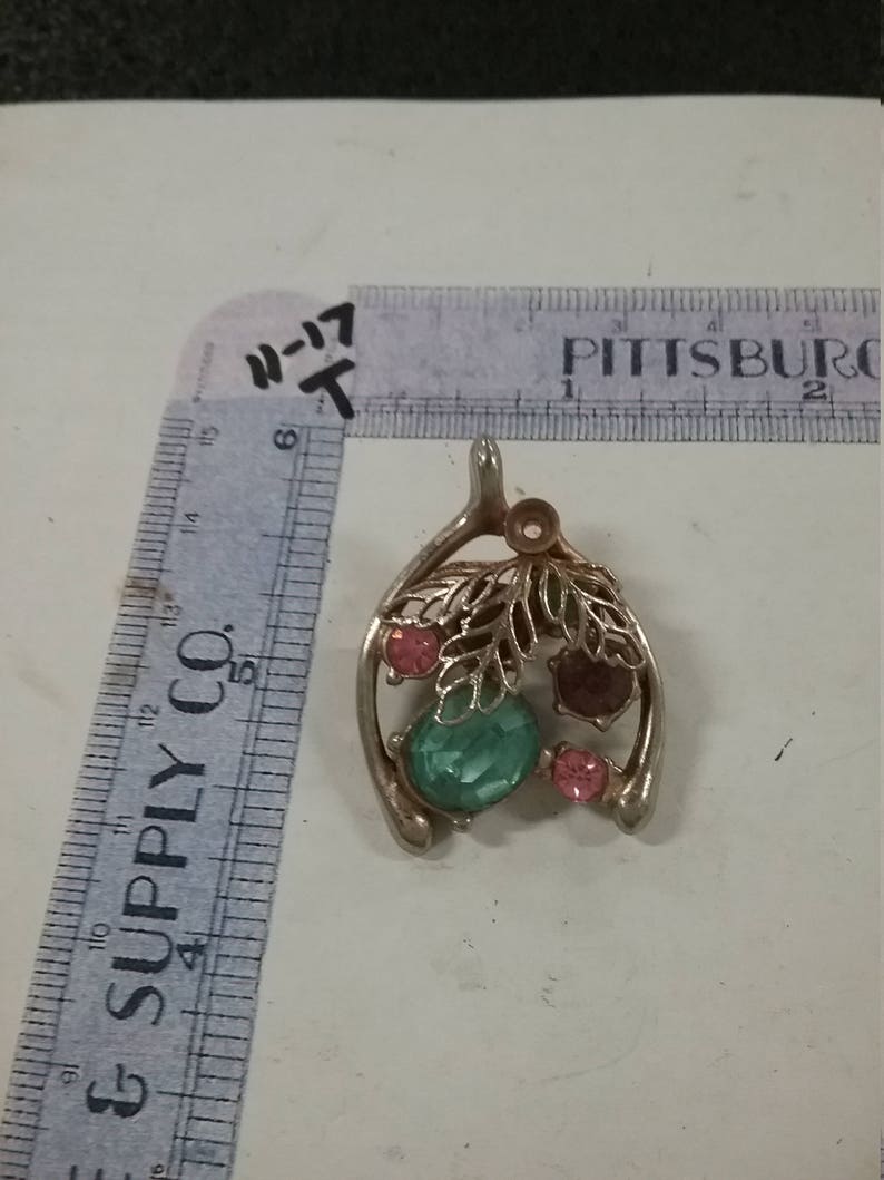 Vintage silvertone wishbone rhinestone pin missing 1 rhinestone