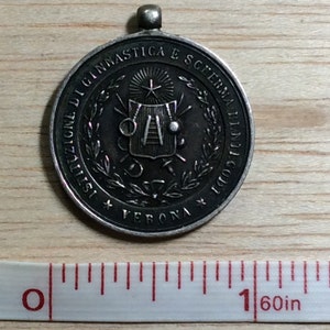 Vintage &quot;Istituzione Di Ginmastica E Scherma Benticodi&quot; Verona Pendant Charm 1950s Silver 925 6.4g Used
