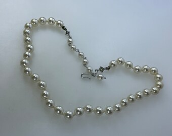 Vintage 16” Necklace Silver Toned With White Pearly Beads Missing Stone Used