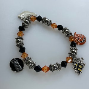 Vintage 7” Bracelet Stretchy Halloween Themed With Black Orange Beads Pumpkin Ghost Boo House Enameled Used