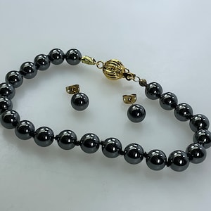 Vintage 9” Bracelet Stud Earrings Set Gold Toned With Hematite Beads Used