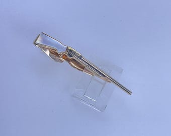 Vintage Swank Tie Clip Gold Toned Rifle With MOP Used