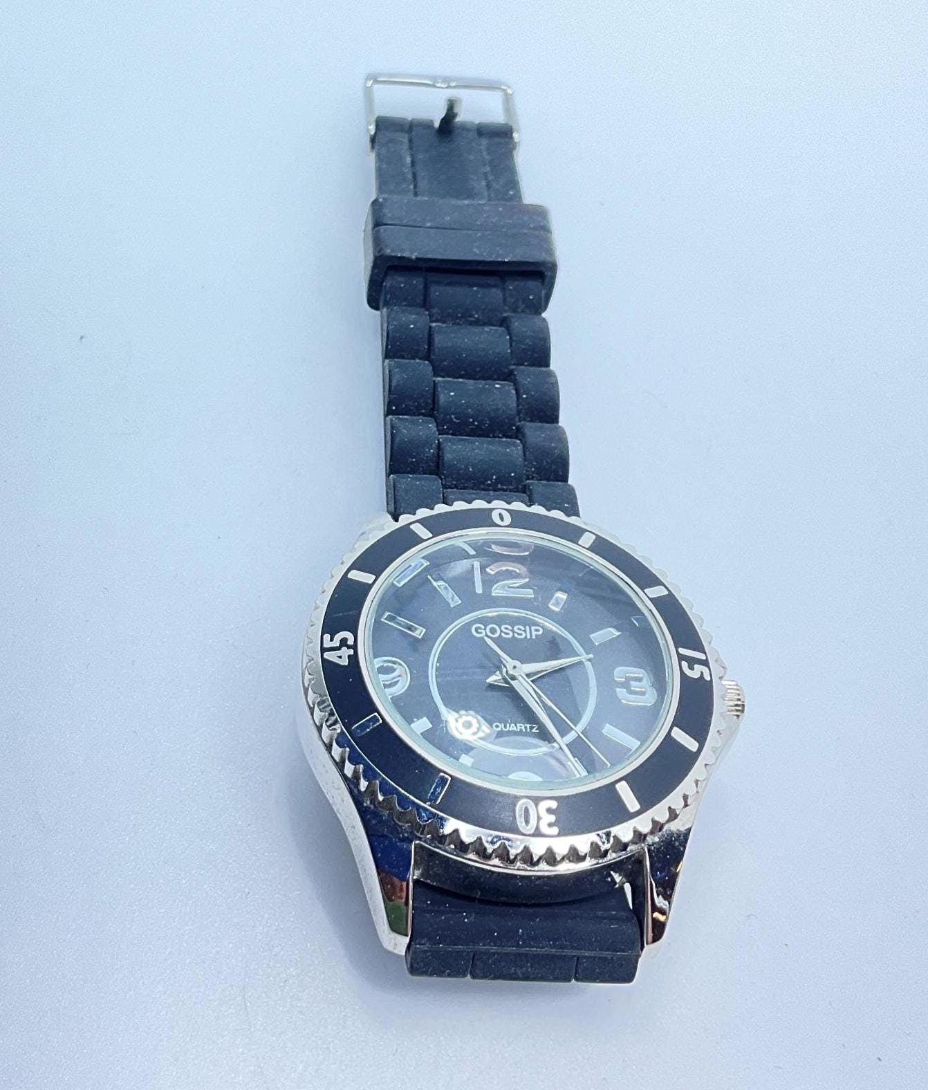 Gossip Quartz Womens Silver Tone Watch with White Dial and Blue Textured Leather Folio Women main image 4