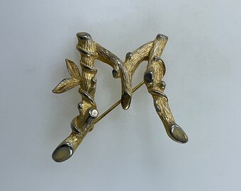 Vintage Sarah Coventry Pin Brooch Gold Toned Branch Designed Initial M Shows Wear Used