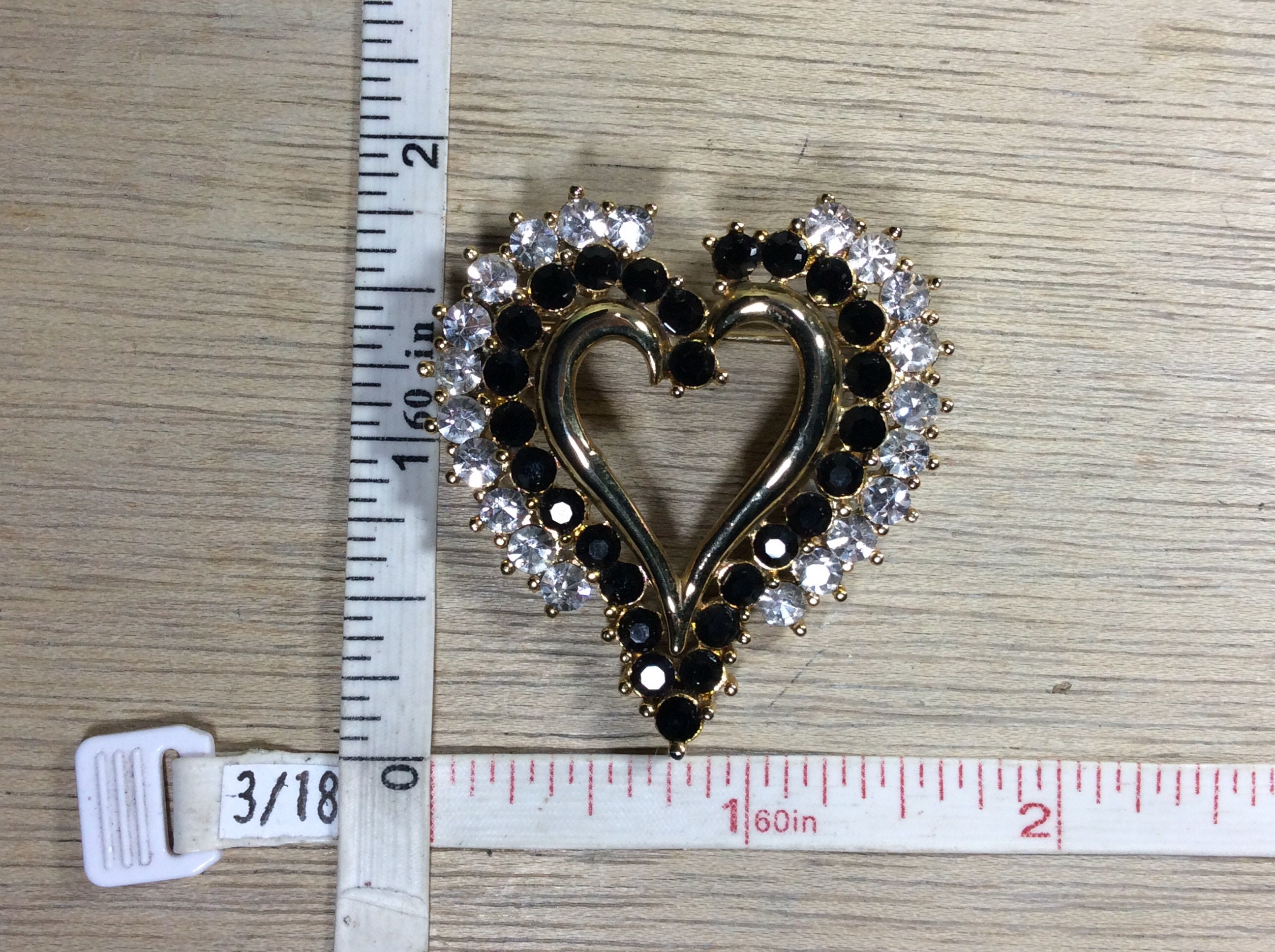 15offSaleEndsTomorrow Vintage Gold Toned Pin Brooch Heart Clear Black Rhinestones Used