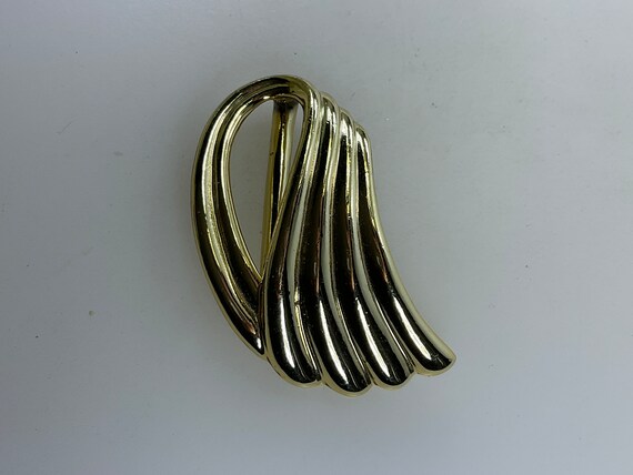 Swirl Embossed Buckle Belt main image 1