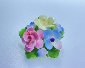 Vintage Pin Brooch Gold Toned Cara Staffordshire Flowers Used