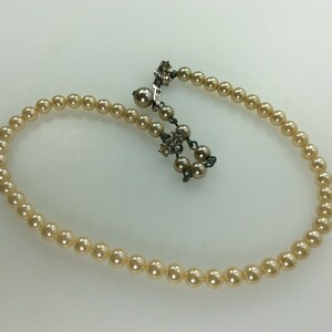 Vintage 14&quot; Necklace With Champagne Faux Pearl Beads And Clear Rhinestones Used