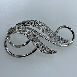 Vintage Pin Brooch Sterling Silver 925 Swirl With Textured Leaves Used