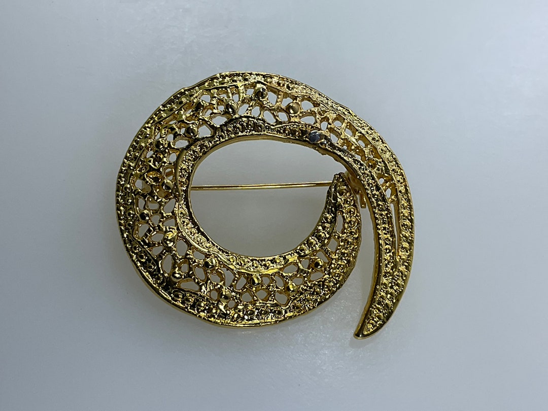Vintage Pin Brooch Gold Toned Filigree Spiral Used Etsy