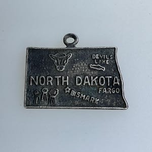 Vintage Souvenir Charm Sterling Silver 925 North Dakota Used