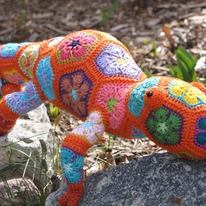 Leon the African Flower Chameleon Crochet pattern Download only image 1