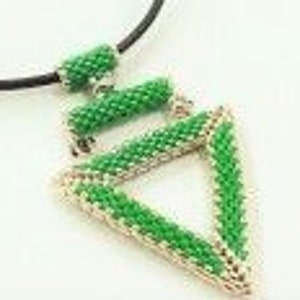 Geometric Triangle Pendant and Earrings beading pattern with step by step diagrams beading tutorial
