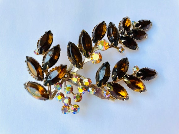 Gorgeous articulated vintage brooch with rhinesto… - image 1