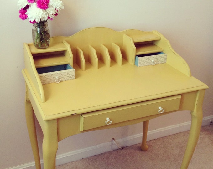On Holdyellow Writing Desk Chalk Painted Shabby Chic Etsy