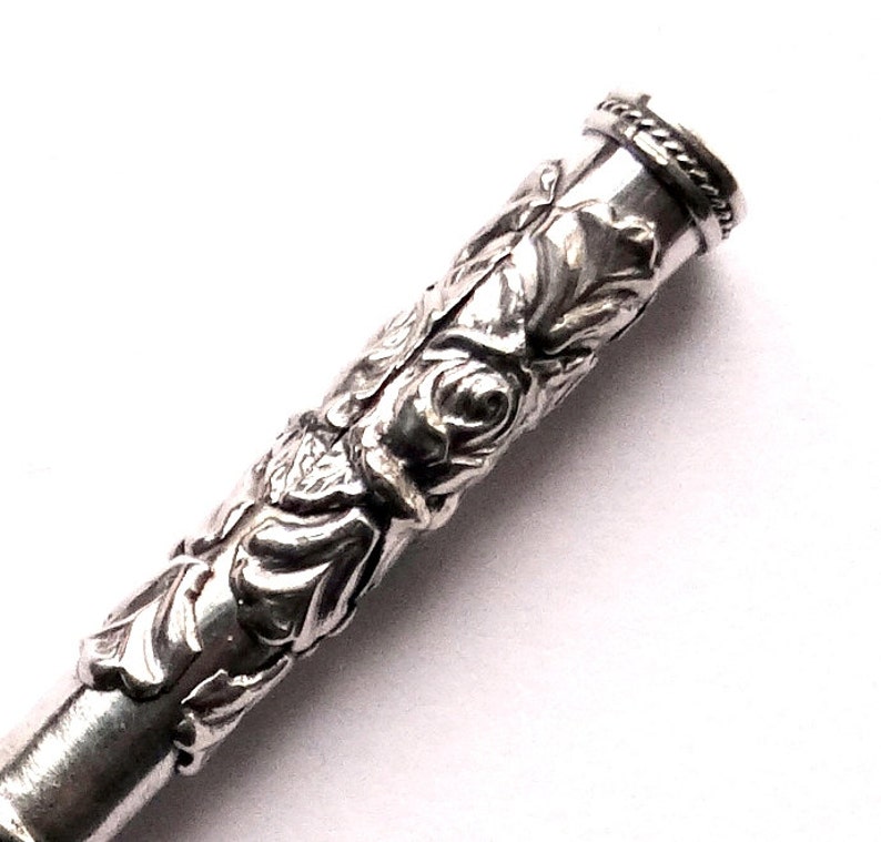 Cigarette Holder for Slim Cigarettes with Rose Ornaments made Etsy