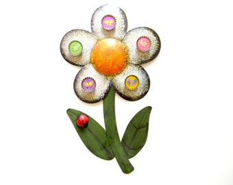 Spring Flower Magnet Board Picture Frame with a Set of 5 Bottle Cap Magnets