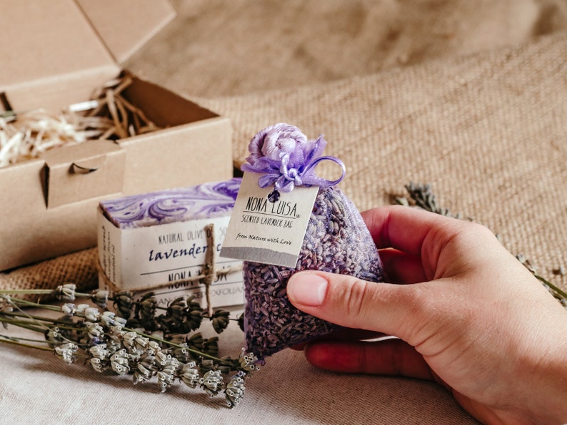 Personalisierte Lavendel Geburtstag Geschenkbox Pflegepaket für Sie Pflegeset Sympathie Geschenkbox Pflege Paket Freund Bild 10