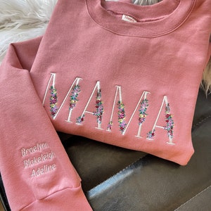 MAMA Floral Crewneck Sweatshirt with Children Names Sleeve Embroidery Custom Gift