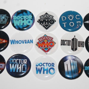 Itens comerciais de geocaching do Doctor Who - Ímãs em forma de cúpula de 15 peças de 1&quot; O nome é DOCTOR WHO