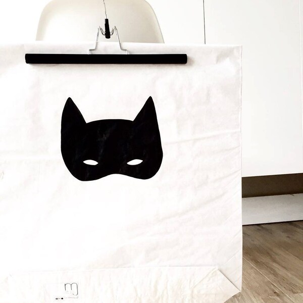 BABYLIST LEN * white paperbag met masker print