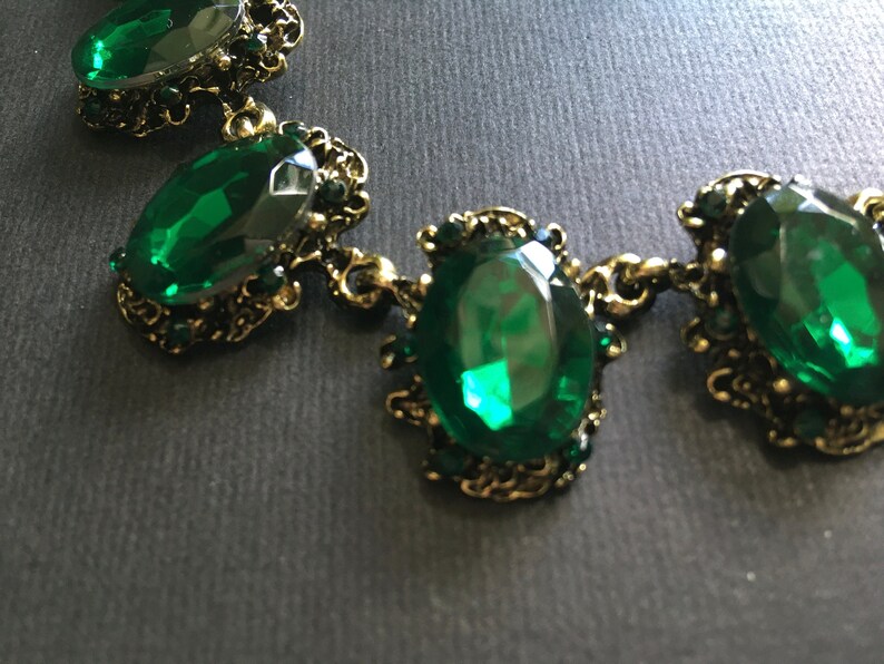 green wedding necklace