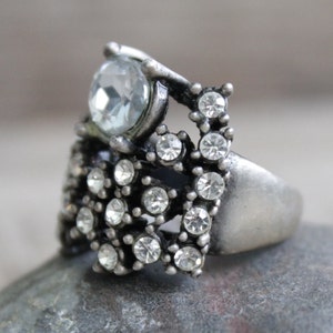 vintage ring with a rhinestones / 18.5 mm - US 8.5  -  Q  /  rusty ring, found object, archaeological finds, mid century ring