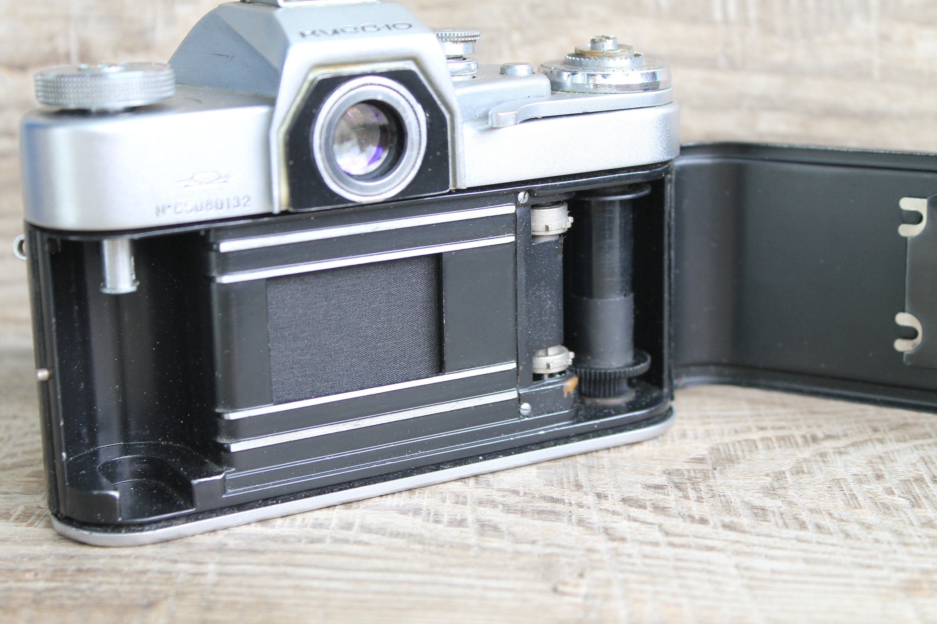 EXC! SOVIET USSR ZENIT-ET SLR camera + INDUSTAR-50-2 lens, M42, BOX