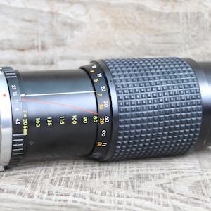 vintage lens Osawa MC  1:4.5   F=80-205 mm d-52 mm  Lens made in Japan