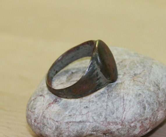 Authentic Antique Rusty Ring from Archaeological … - image 2