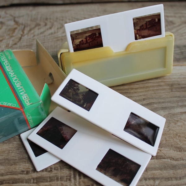 vintage stereoscope / Soviet stereoscope / portable slide viewer / slide projector /  include set of slides with landscapes