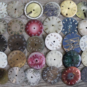 Vintage Watch Face Dials,  30 dial supplies 1&quot; - 1.2&quot; (25-30 mm) , Craft dial Supplies, Altered Art Gears, circle dials, steampunk supplies