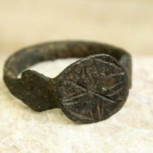 Ancient Medieval ring ,16 mm (US 6), Medieval jewelry, Ancient ring, Medieval artifact, Antique ring, rusty ring archaeological dig finds