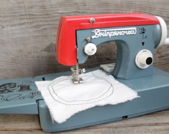Vintage Child's Sewing Machine: USSR Mechanical Collectible Toy