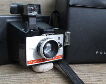 Polaroid EE33 Land Camera Near Mint With Original Box and Manual