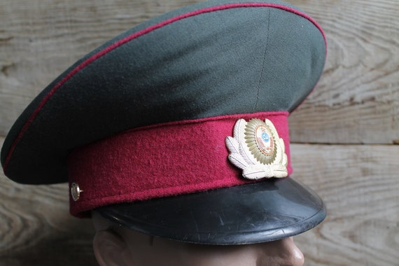 ソ連軍兵士 旧ソ連 ロシア 軍帽 帽子 当時物 ヴィンテージ ミリタリーハット ソ連軍兵士 旧ソ連 ロシア 軍帽 帽子 当時物 ヴィンテージ ミリタリー