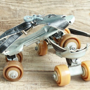 Vintage Metal Roller Skates 1960s, Adjustab Metal Skates, Metal Roller Skates, Skates on Wheels, Games Sposrts Outdoor, new condition
