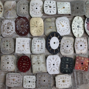 vintage watch faces -  set of 35 (0.7-0.5&quot;) watch faces USSR - watches dials - supply dials - Old Vintage watch parts - steampunk supplies