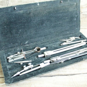 Drawing Compass, Vintage Set of Drawing Instruments, Engineering Science equipment, drawing tool