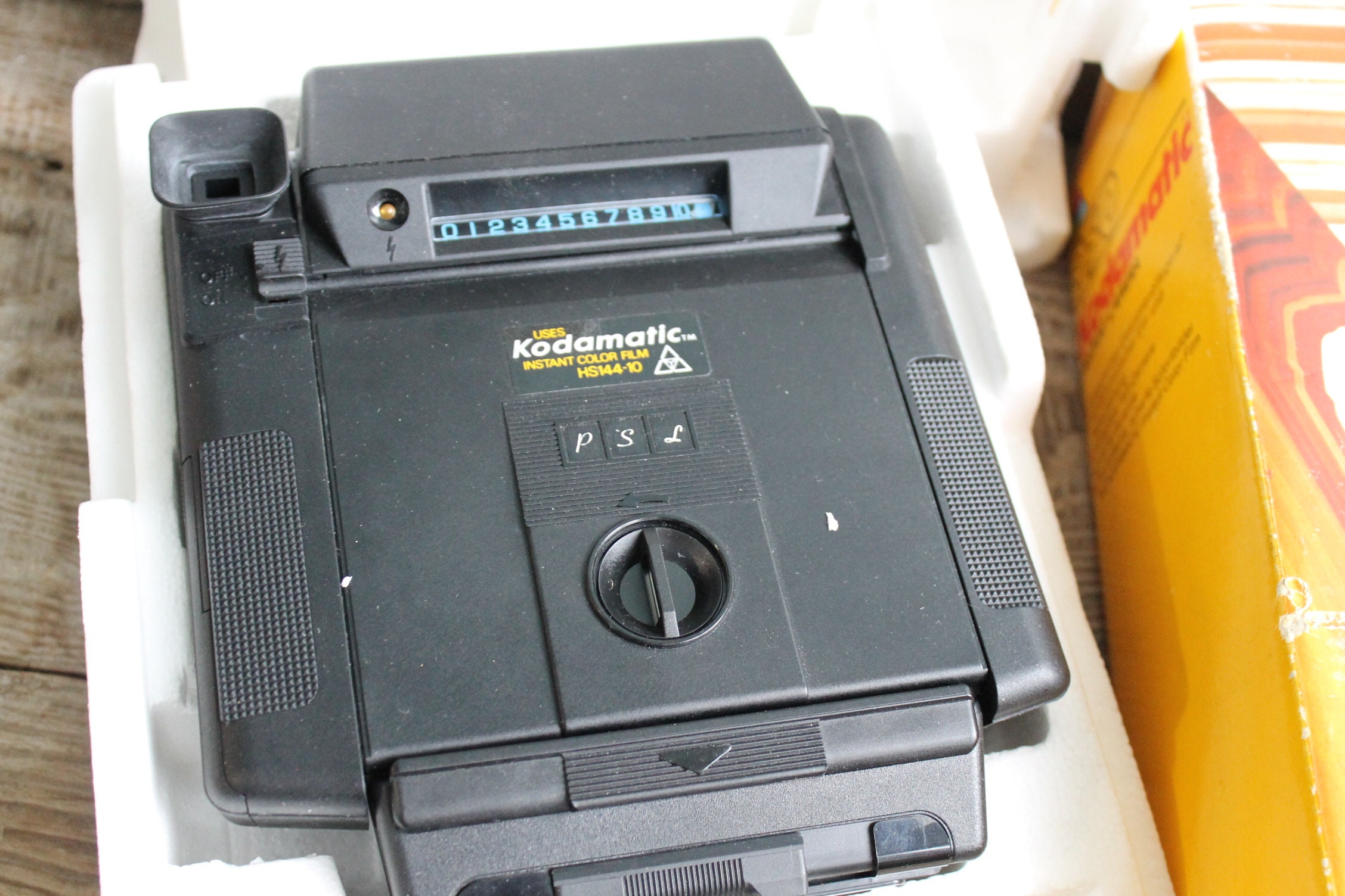 Kodamatic 950 Instant Camera: Vintage Kodak Camera in Original Box