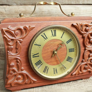 Vintage Table Clock &quot;Vesna&quot;, mechanical Table Clock, wooden mantel clock, working order ... rare clock ... antique table clock