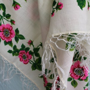 shawl fringe Large floral shawl, wool shawl 33.5&quot; (850mm) floral scarf, Grandma shawll, vintage  headscarf, Piano shawl, russian wool shawl