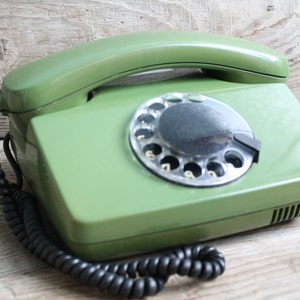 telefono rotativo vecchio telefono rotativo / Transistor VEF / telefono retrò / telefono rotativo a quadrante circolare / telefono fisso vintage / vecchio telefono da tavolo a quadrante