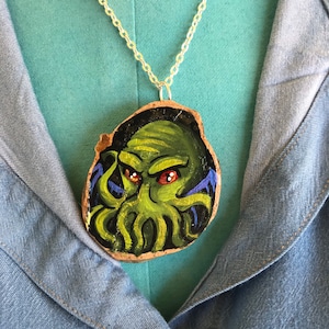Hand-painted Pendant : Cthulhu