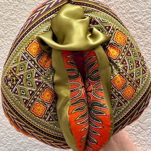 Wondrous Vulva Puppets, the Dashiki Collection