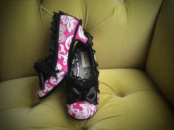 raspberry pink shoes